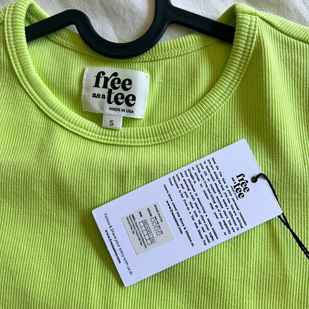 Neon Green Ribbed Tee - Picture 2 of 3